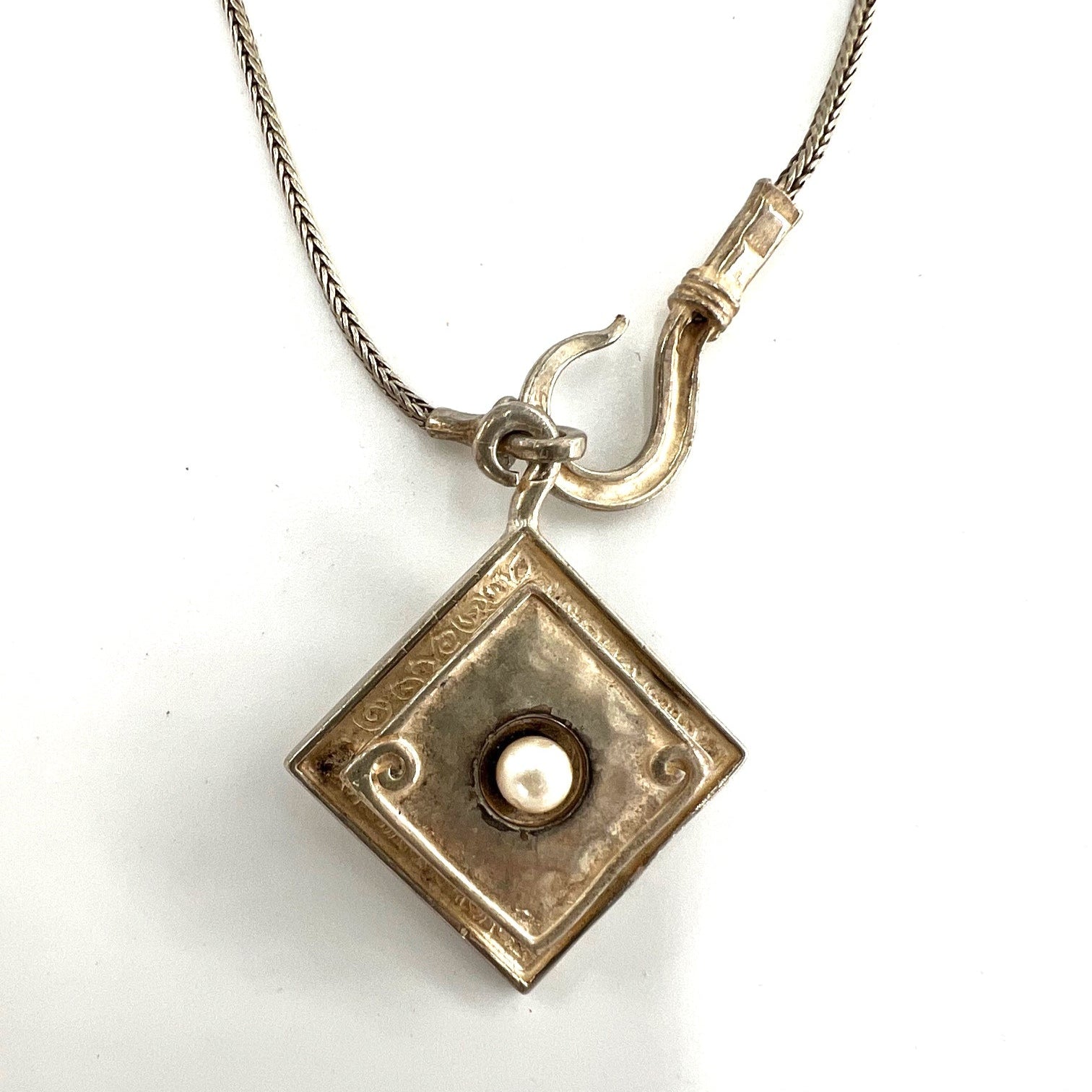 Vintage Pearl Necklace Marked DIDAE 925 Serling Silver