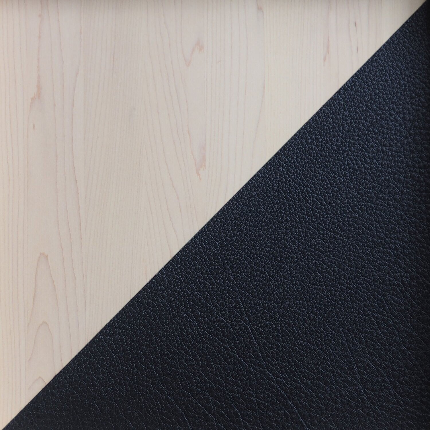 Squaretown Valet Tray in Maple