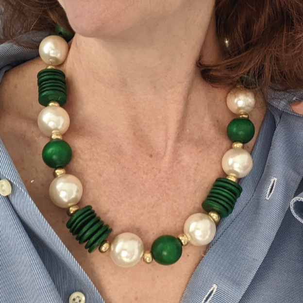 Grande Pearl Medium Green Necklace