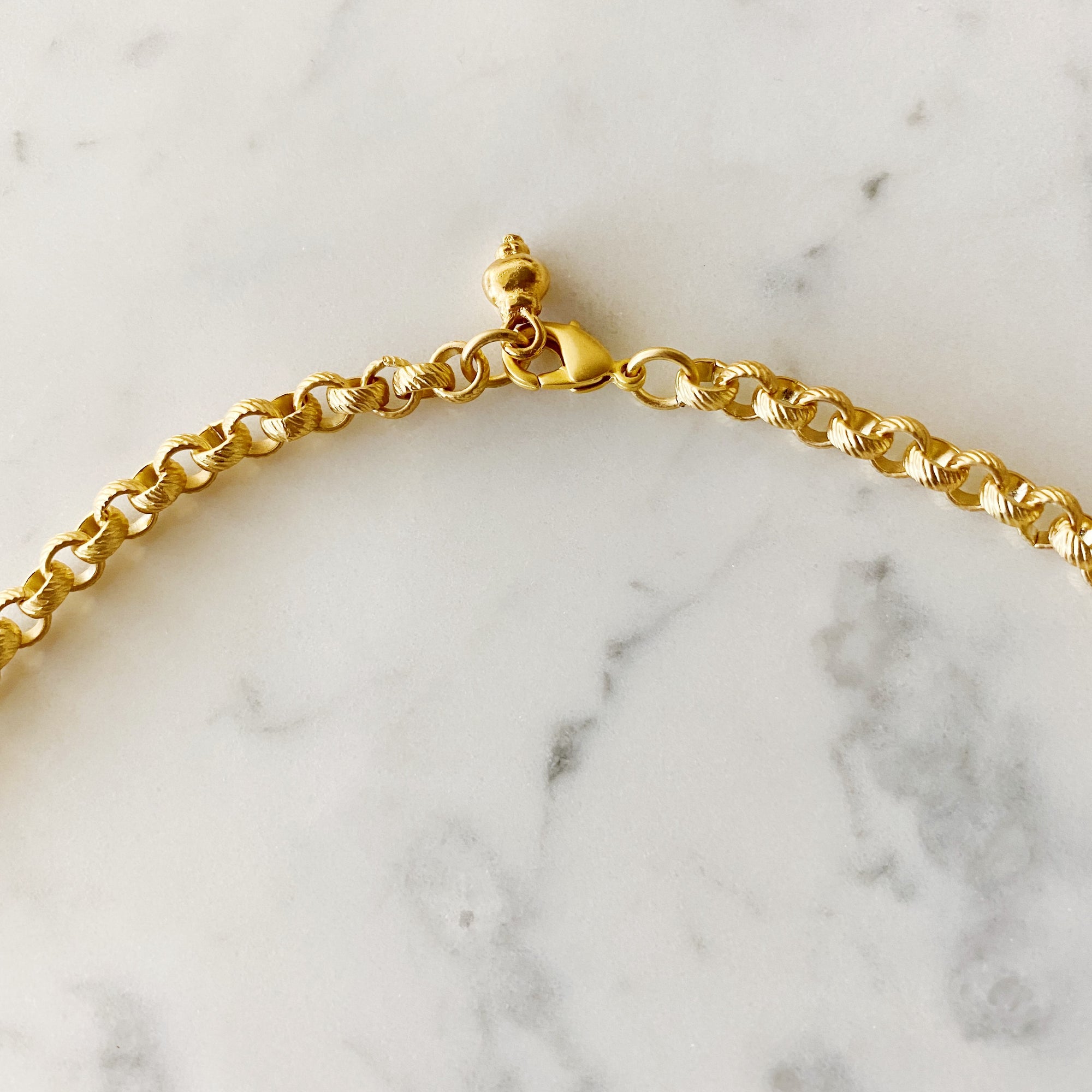 ~ Textured Rolo Single Chain Necklace