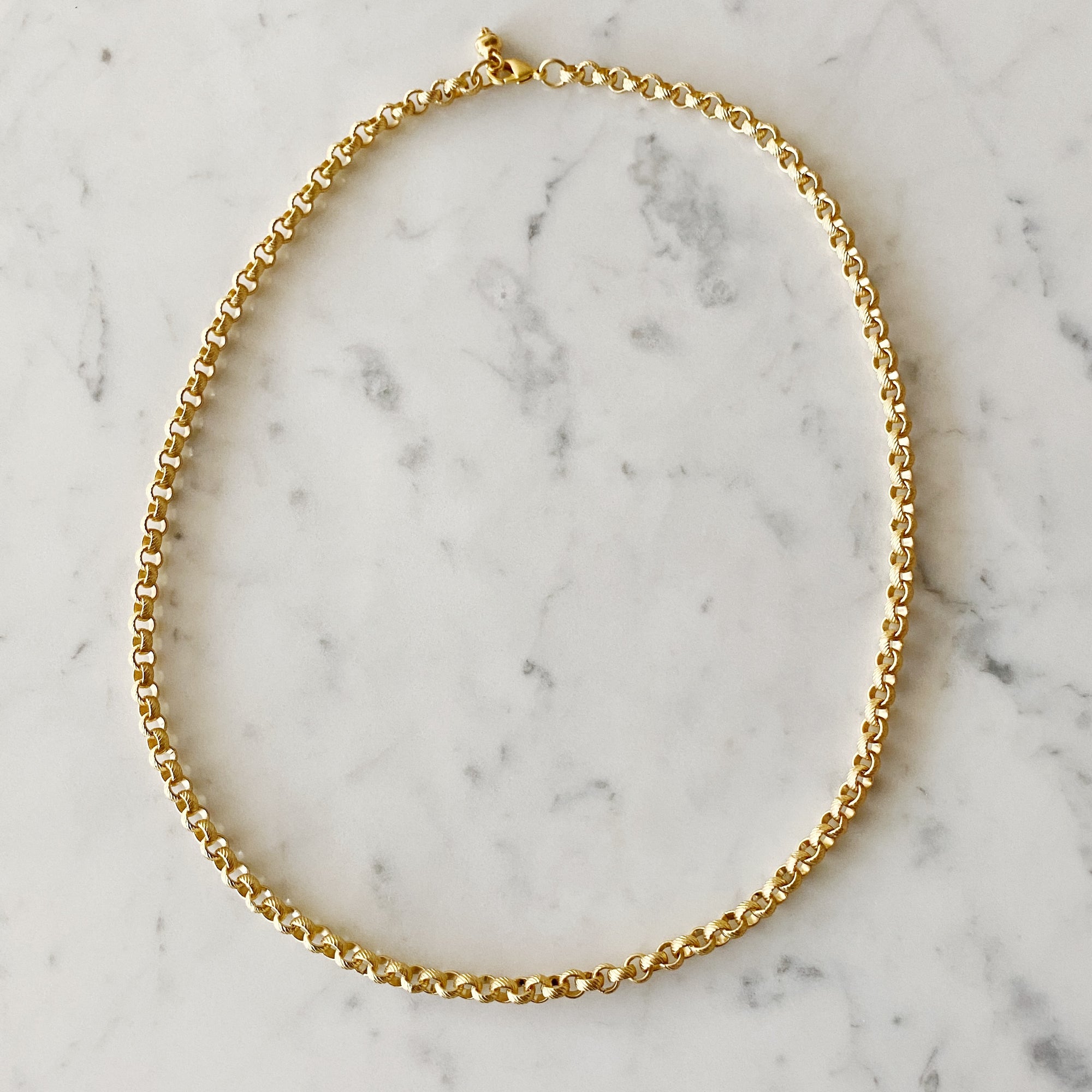 ~ Textured Rolo Single Chain Necklace