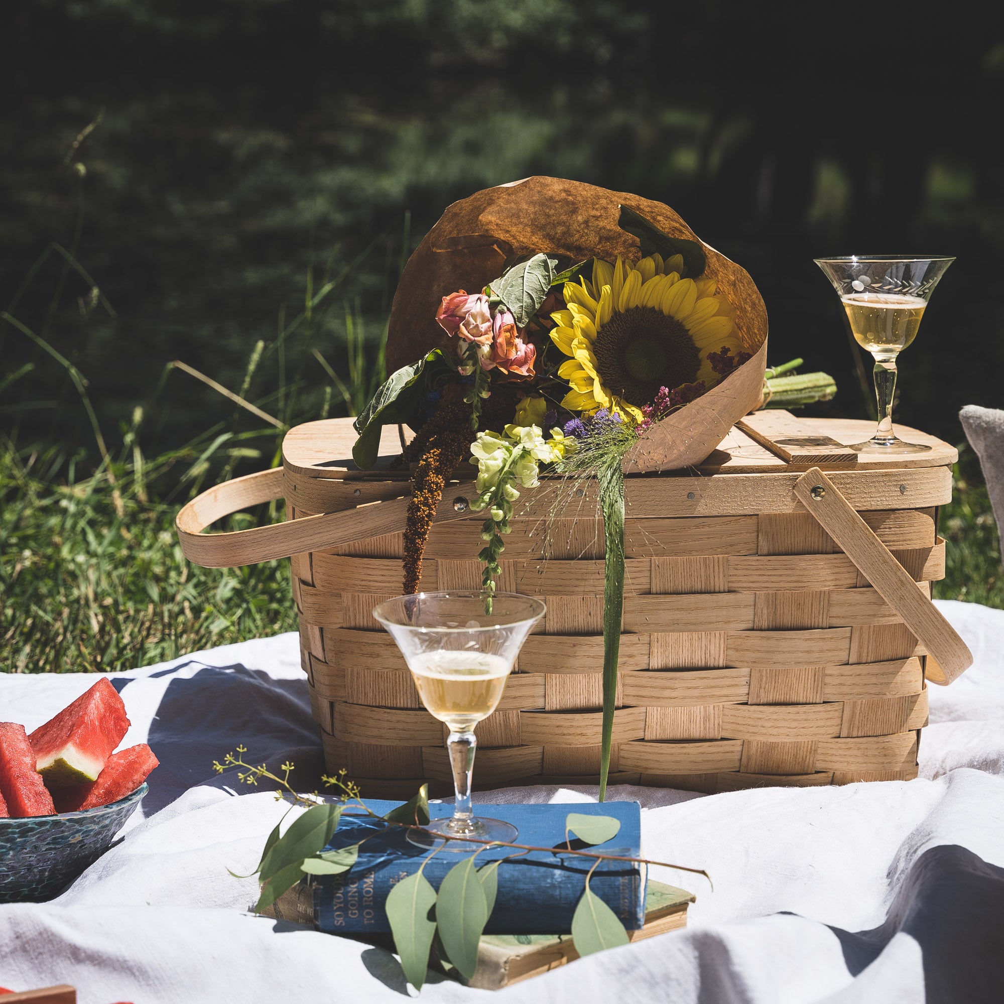 美品　Vintage picnic basket RXMORI Vintage Wicker Picnic Baskets with Handle and Lid