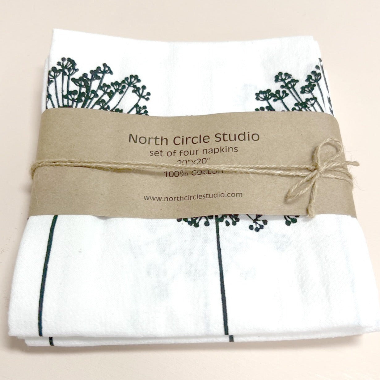White Queen Anne's Lace Napkins - set of 4