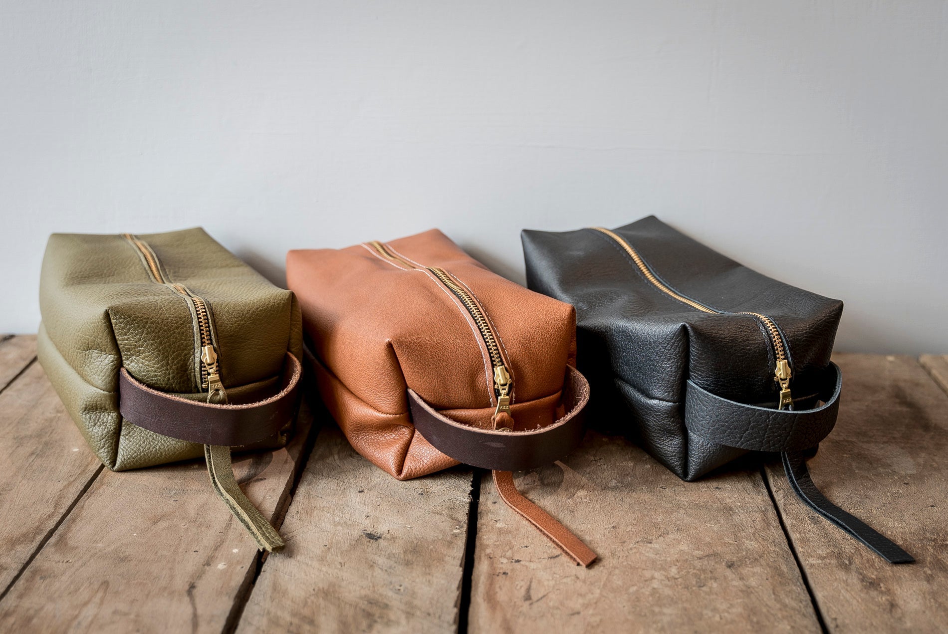 Leather Dopp Kit - sand