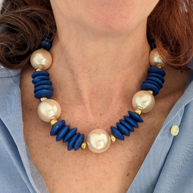 Grande Pearl Choker Blue Necklace