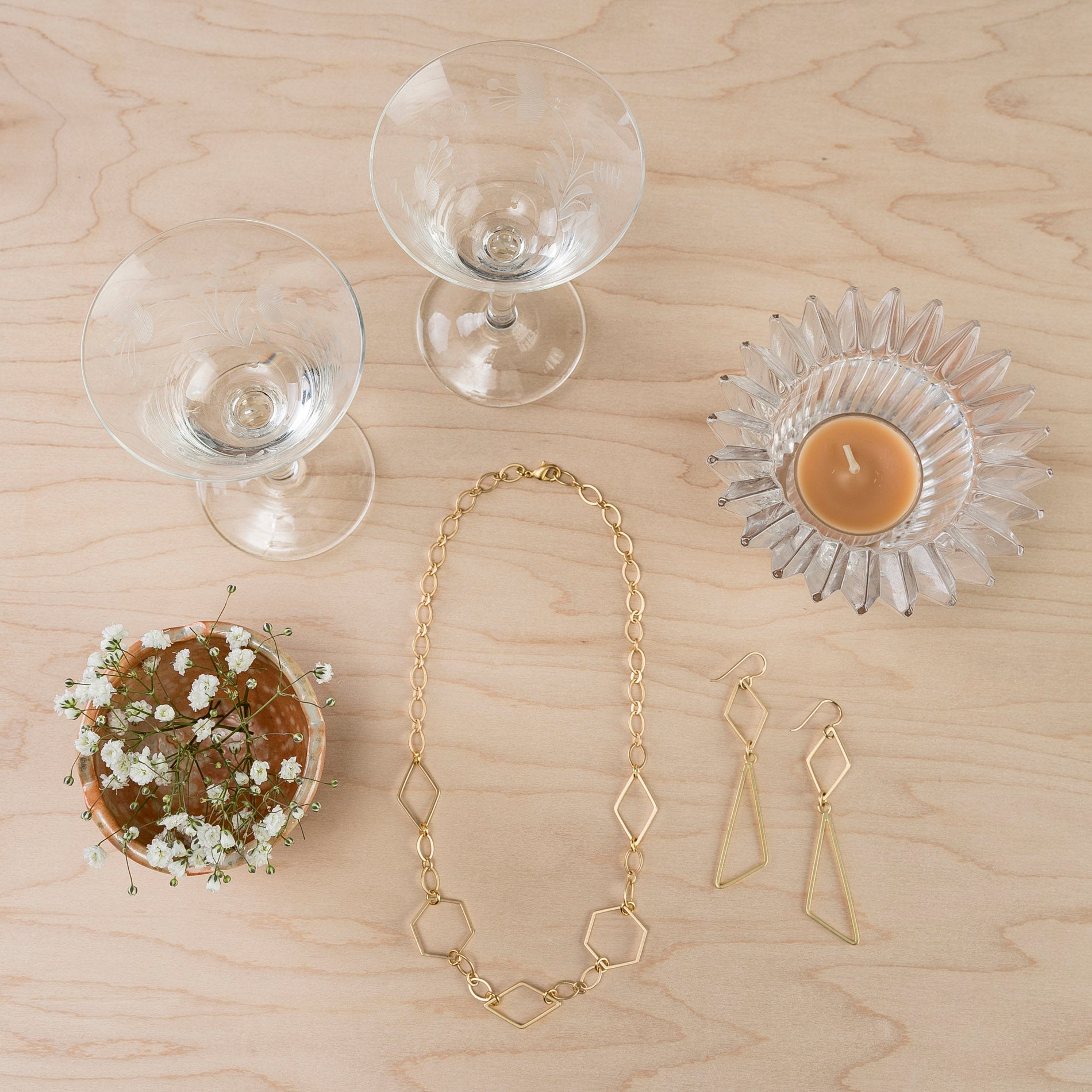 mother&#39;s day gift guide - gold plated necklace and earring set - women&#39;s jewelry - vintage glassware 