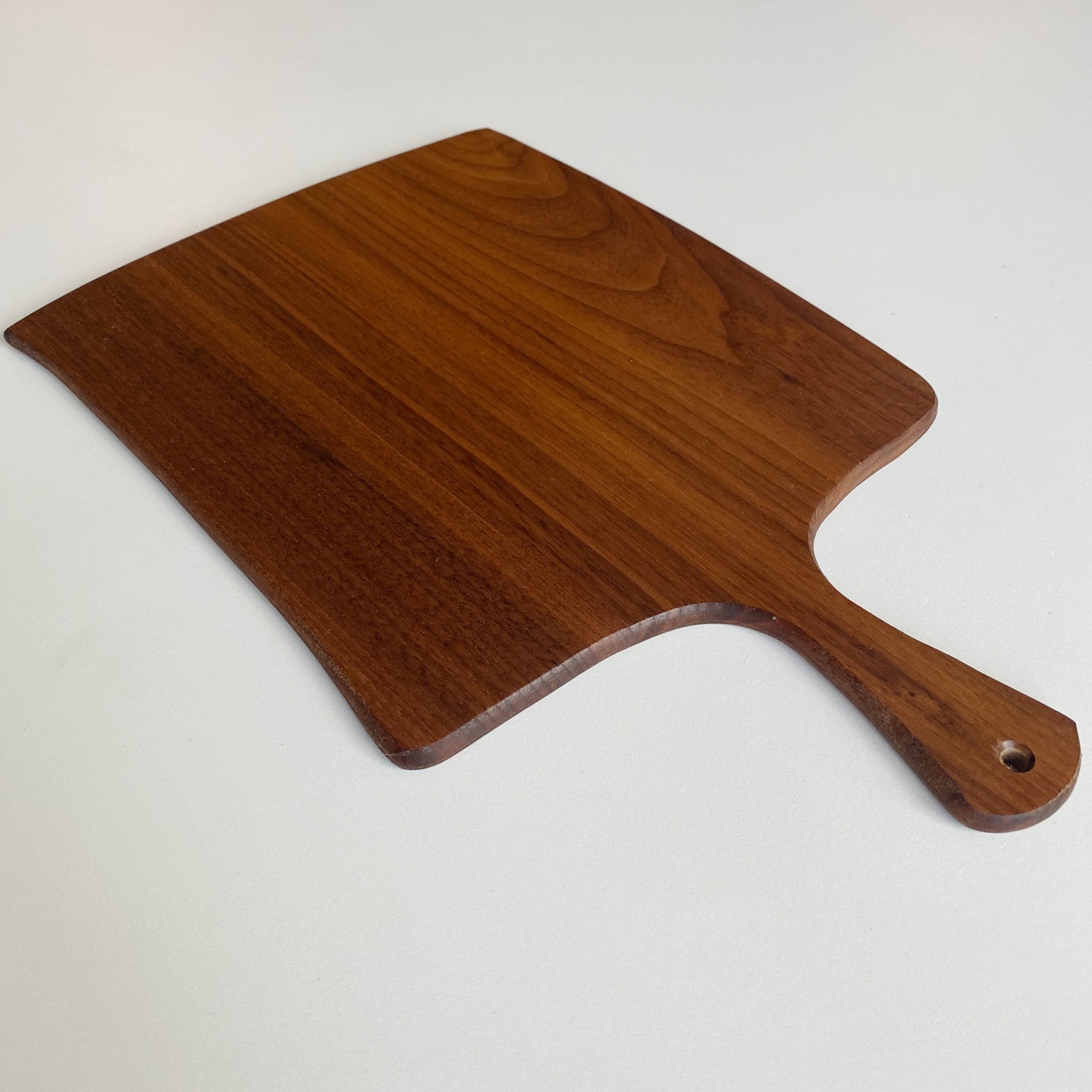 Thin Walnut Cheese Board