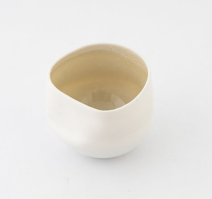 Dimple Cup in White