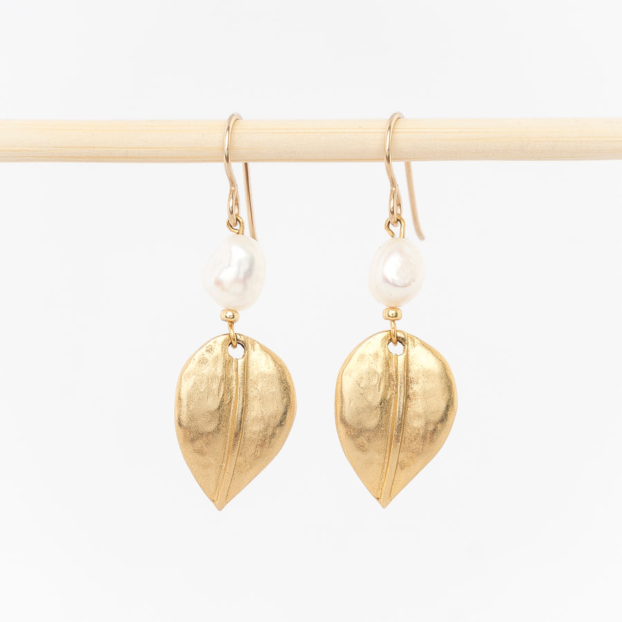 gold leaf and pearl earrings 