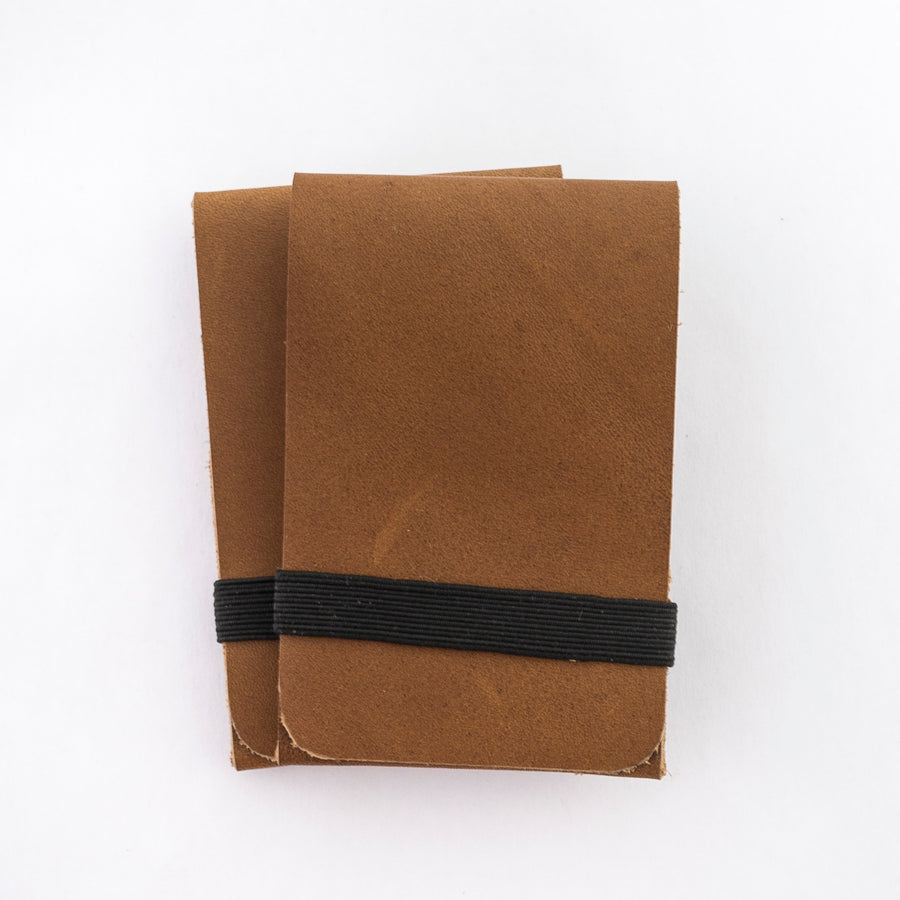 leather card wallet - simplistic - walnut - brown - elastic closure 